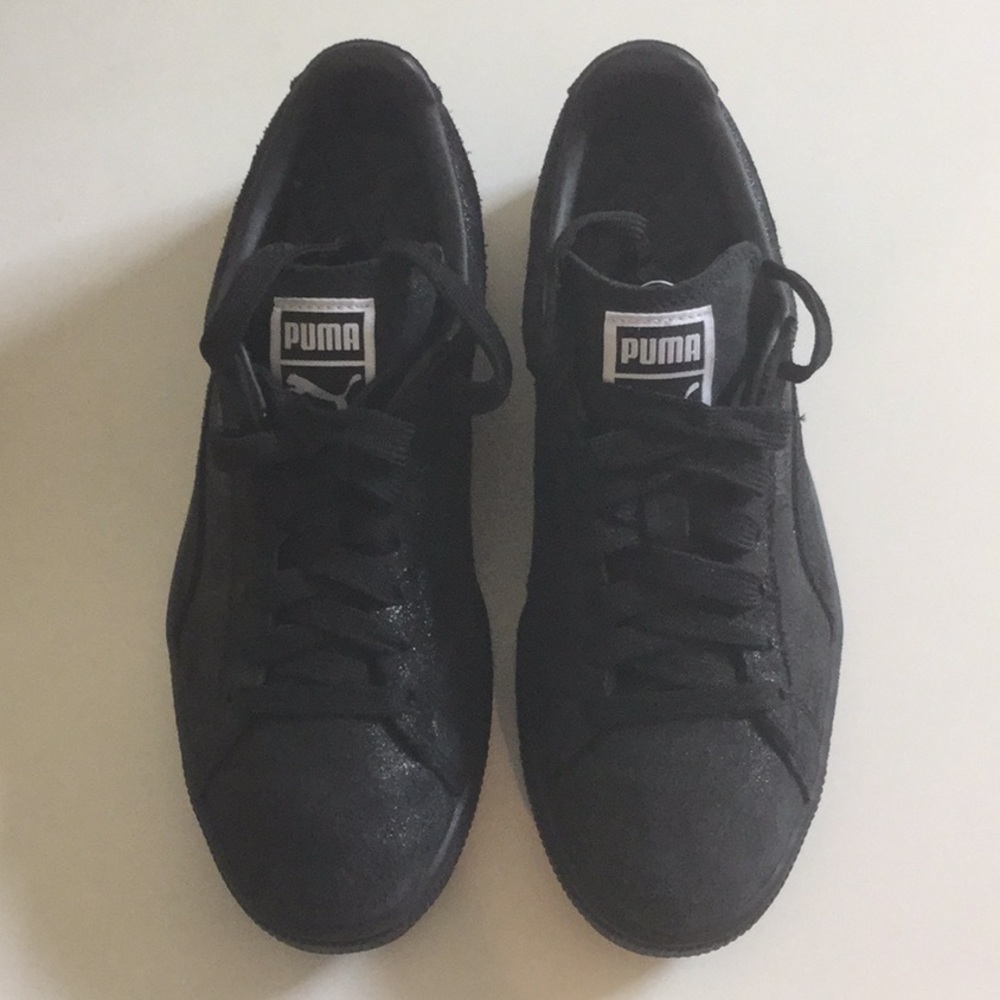 Puma black classic suede matte and shine sz 7